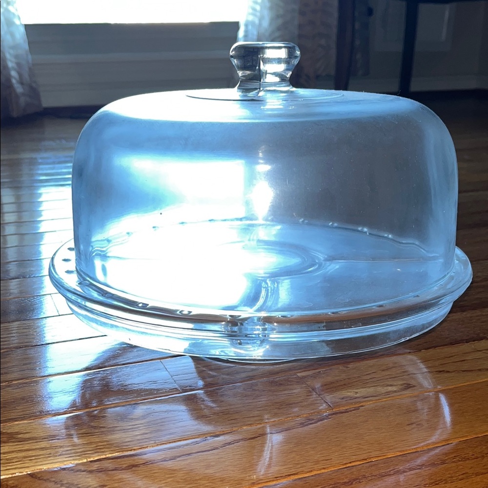 Cake Stand/Glass Serving Dish with Cover
